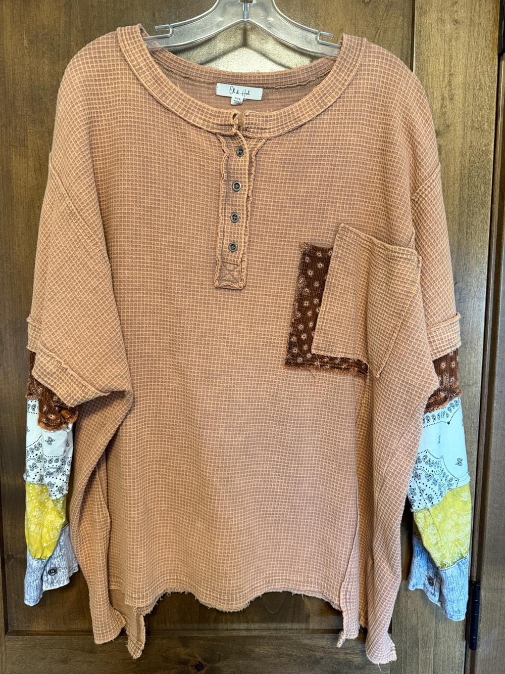Oli & Hali waffle knit shirt - size M/L - NEW